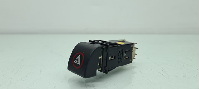 Кнопка аварийной сигнализации 6U0953235 VAG