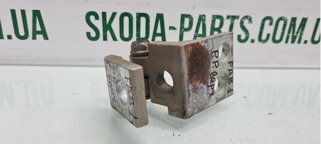 VAG 6Y0831402D Петля двери передней правой в наличии Киев