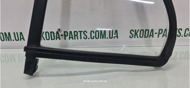 VAG 6Y6845209A Стекло-форточка двери задней левой в наличии Каменское