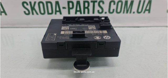 7N0959795 VAG Блок комфорта задней двери купить в Ирпень