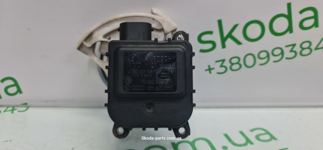 Мотор заслонки рециркуляции воздуха 8D1820511E VAG