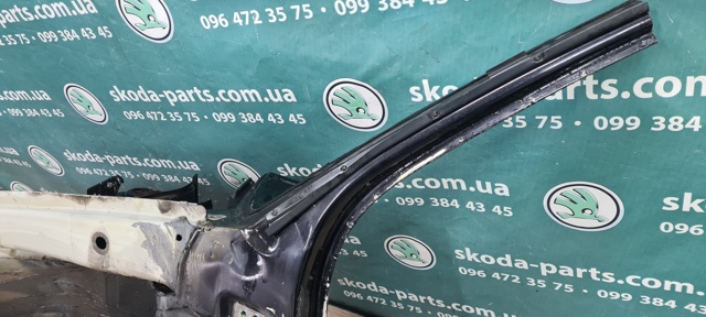 8L0809101D Арка крыла переднего левого купить Львов