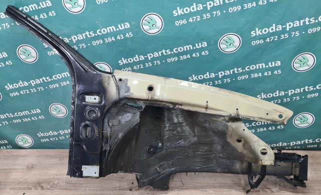 8L0809102C VAG Арка крыла переднего правого купить в Львов