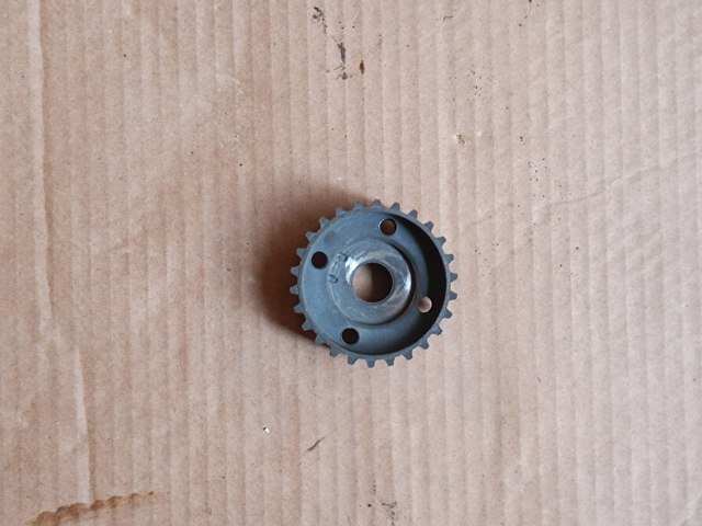 Звездочка привода коленвала двигателя 06A105263D VAG