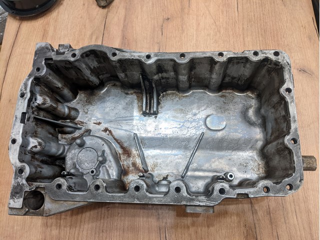 06F103603 VAG Поддон масляный картера двигателя купить в Чернигов