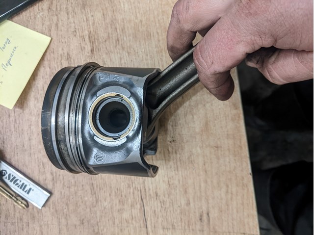 070107065AL VAG Поршень на 1 цилиндр купить в Ужгород