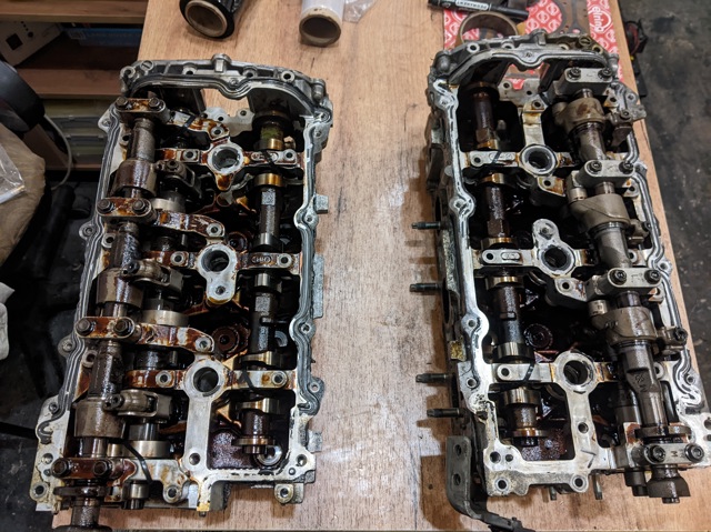 NISSAN 11090EY02E Головка блока цилиндров (ГБЦ) левая в наличии Чернигов