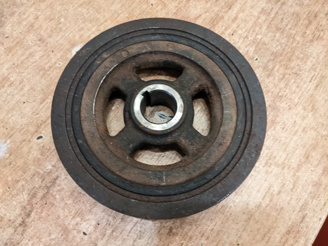 Шкив коленвала 12305AA300 SUBARU