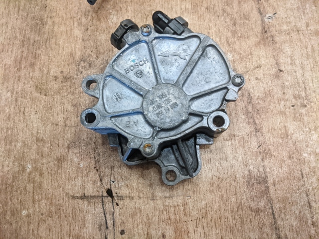 1337470 LAND ROVER Вакуумный насос купить в Кривой Рог