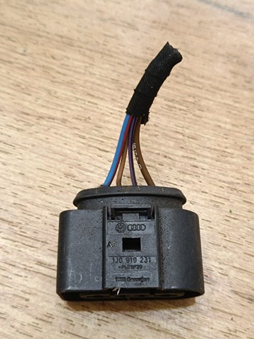 Разъем (фишка) топливного насоса 1J0919231 VAG