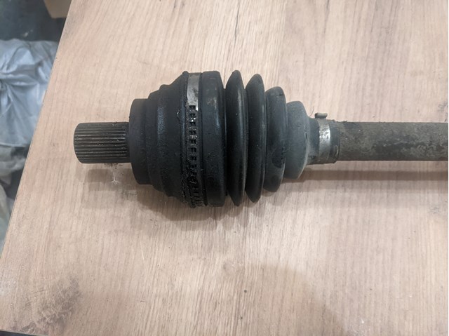 VAG 1K0407271DR Левая полуось в наличии Днепр