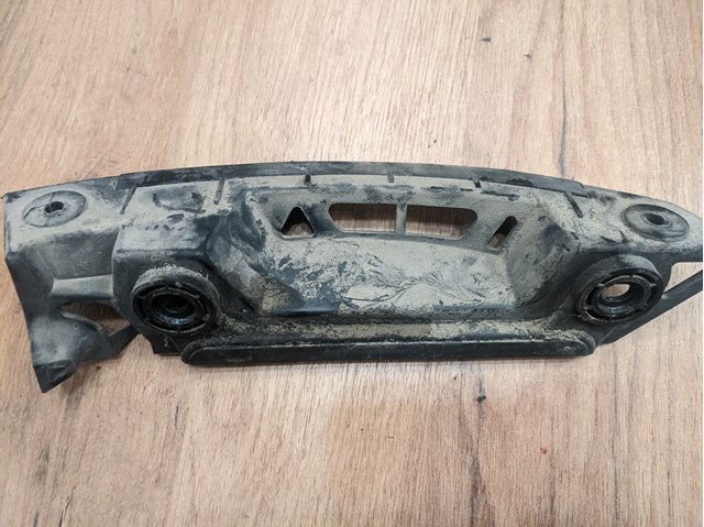 1Z9807393 VAG Направляющая заднего бампера левая купить в Харьков