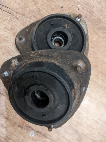 Опора передней стойки 20320AJ000 SUBARU