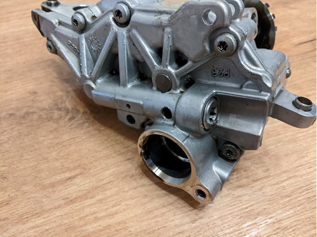 2039482 FORD Насос масляный купить в Кривой Рог