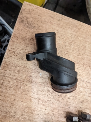 4H2Q8A544AB LAND ROVER купить в Одесса