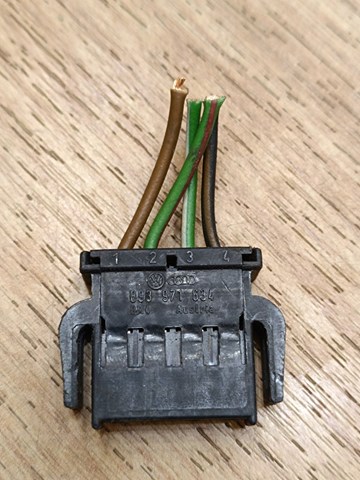 VAG 893971634 в наличии Житомир