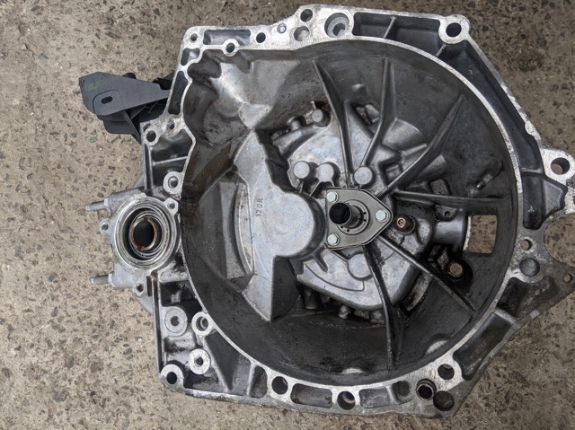 КПП в сборе 9680886910 PEUGEOT
