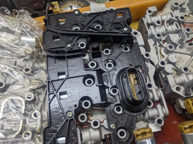 FORD CV6P7G276AC в наличии Черновцы