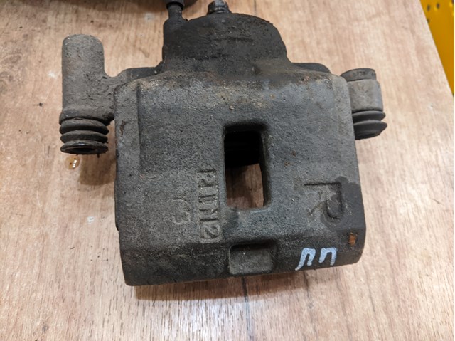 Суппорт тормозной передний правый GA5R3361X MAZDA