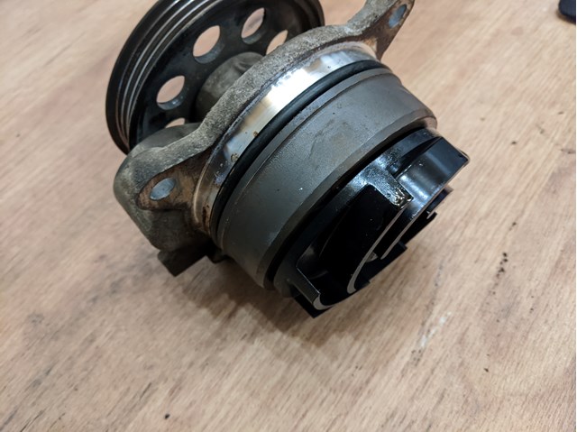 GK2Q8501AA FORD Помпа водяная (насос) охлаждения купить в Одесса