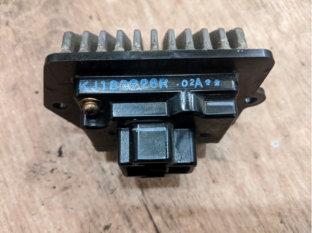 MAZDA KJ180B26R в наличии Днепр