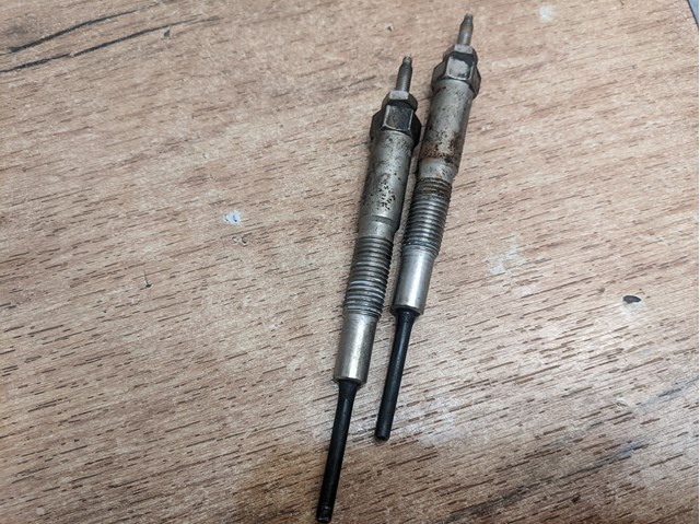 RF2A18601 Свеча накала купить Ужгород