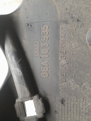 VAG 06A103935 Крышка двигателя в наличии Черкассы
