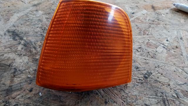 Левый фонарь указателя поворота Audi 100 C3