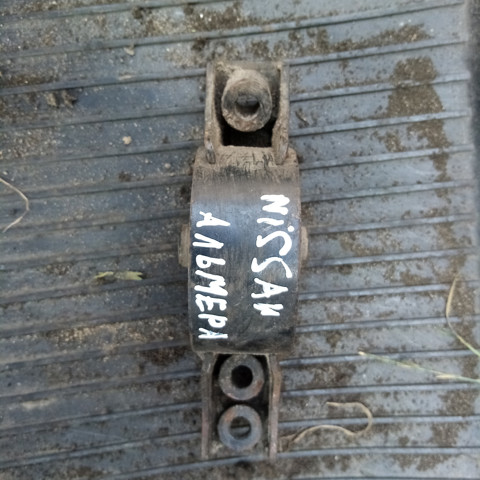 11320BM500 NISSAN Задняя опора двигателя купить в Киев