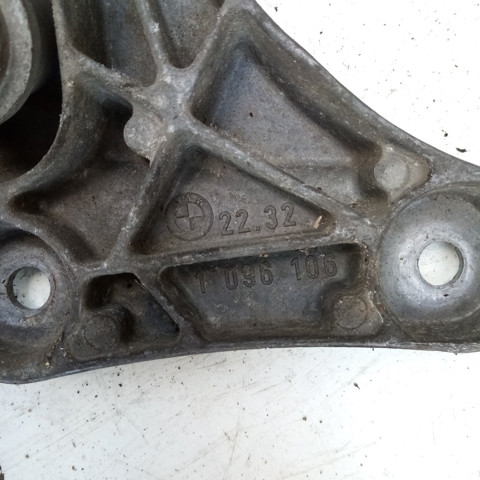 22321096106 BMW Балка крепления коробки передач купить в Полтава