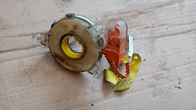 30613567 VOLVO Кольцо контактное, шлейф руля купить в Тернополь