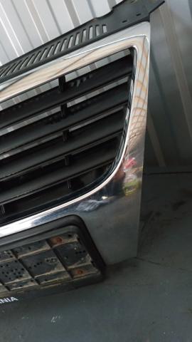 Решетка радиатора Volkswagen Passat B6