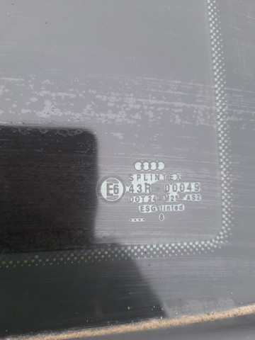 VAG 43R00049 Стекло двери передней правой в наличии Ирпень