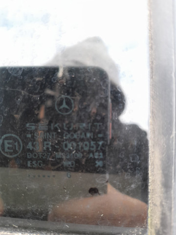 43R001057 MERCEDES Заднее стекло купить в Винница