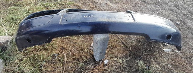 Бампер передний 4B0807103 VAG