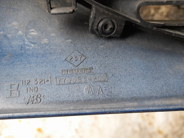 RENAULT 7700834200 Решетка радиатора левая в наличии Черкассы