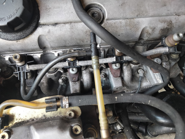 Форсунки 7700875036 VOLVO