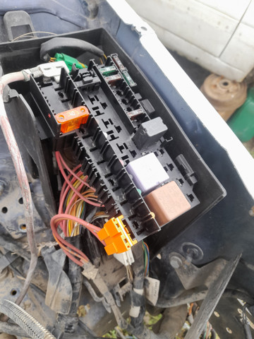 8200029342 RENAULT Блок предохранителей купить в Павлоград