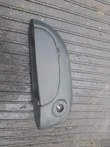 Ручка передней двери внутренняя, левая 8200285840 RENAULT