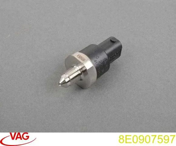 8E0907597 VAG Датчик давления тормозной жидкости купить в Полтава