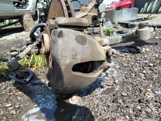 OPEL 90540168 Суппорт тормозной передний левый в наличии Киев