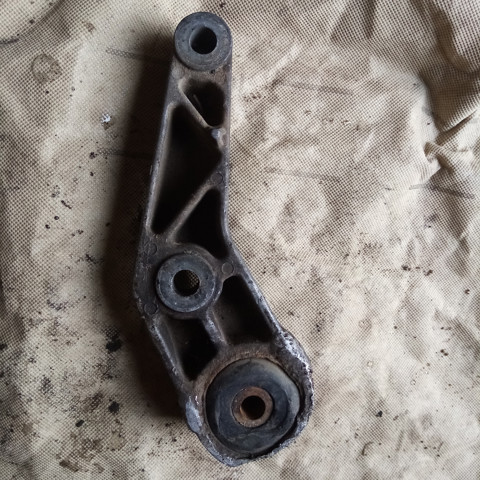 OPEL 9227883 Кронштейн подушки (опоры) двигателя задней в наличии Житомир