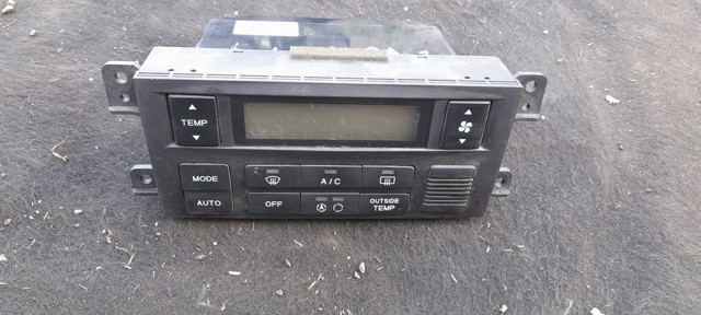 HYUNDAI 972502DXXX в наличии Тернополь