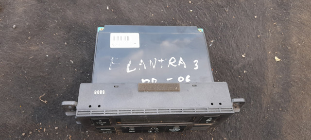 HYUNDAI 972502DXXX в наличии Харьков