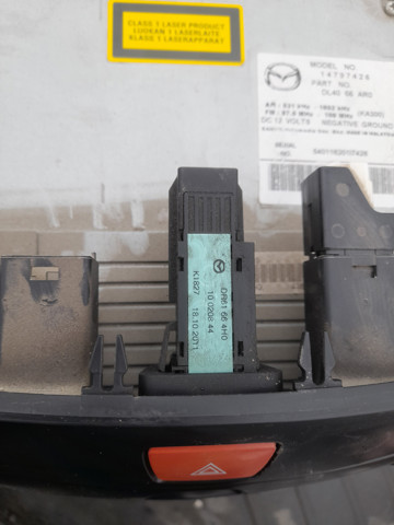 D651624B0B MAZDA Кнопка привода замка багажника купить в Ирпень
