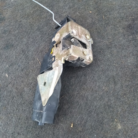 MR911383 MITSUBISHI Замок водительской двери купить в Ужгород