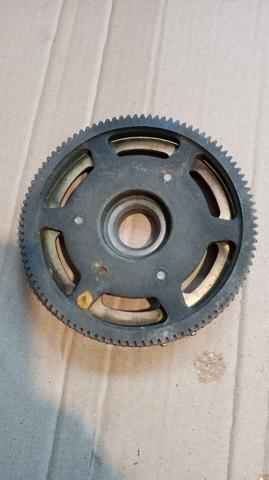 RF5C-12-423A Mazda Шестерня промежуточного вала двигателя