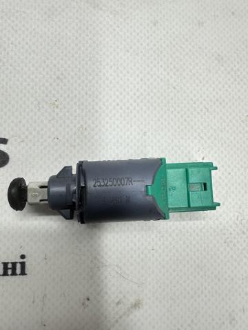 253250007R RENAULT Датчик включения сцепления  купить в Харьков