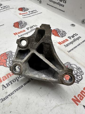 397743031R RENAULT Опора подвесного подшипника передней полуоси купить в Павлоград