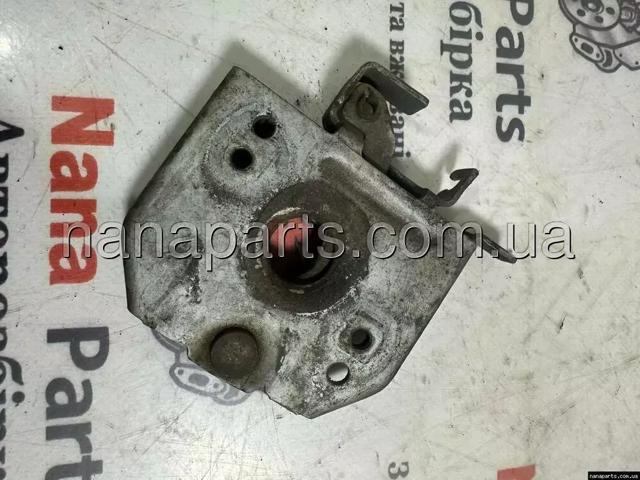 Запор капота (замок и привод замка капота) 7700352729 RENAULT